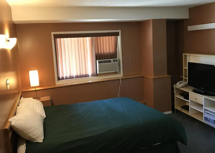 The Griz Inn By Park Vacation Management
