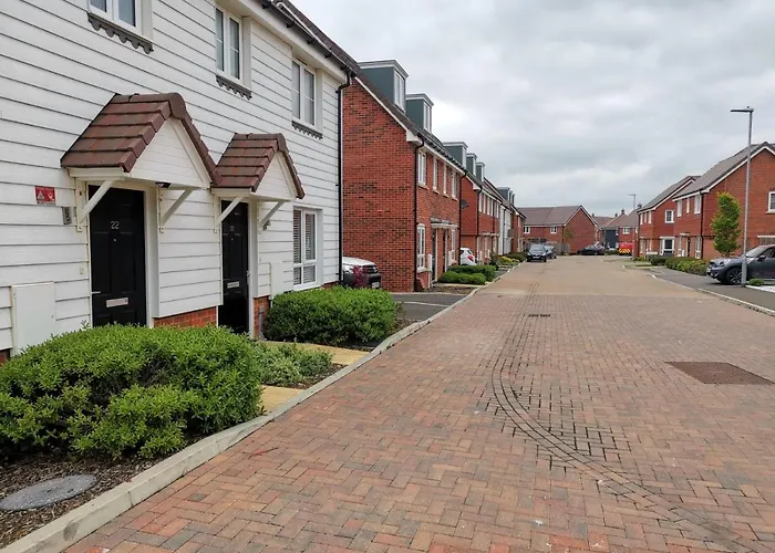 Langley Haven - 3 Bedroom House