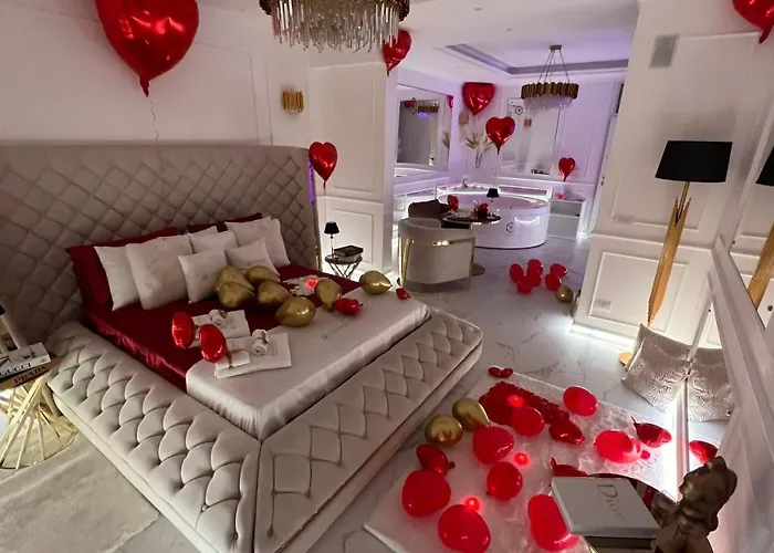 Casanova Luxury Suite