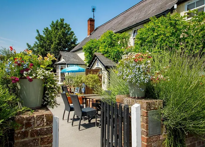 The Cricketers Clavering