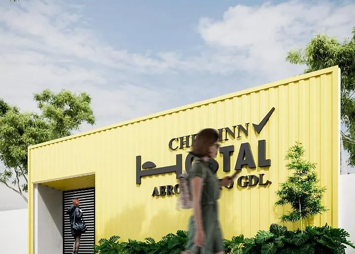 Check Inn Hostal Aeropuerto Gdl