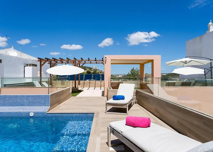 Casa Amarela Guesthouse