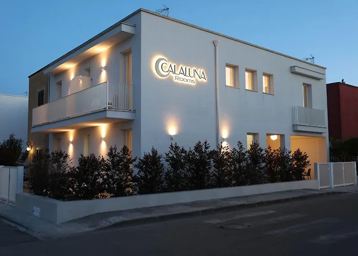 Calaluna Rooms