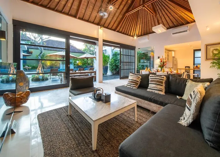 Lotus Luxury Villa Seminyak