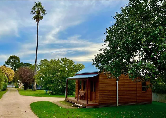 Willunga Gallery Cabins