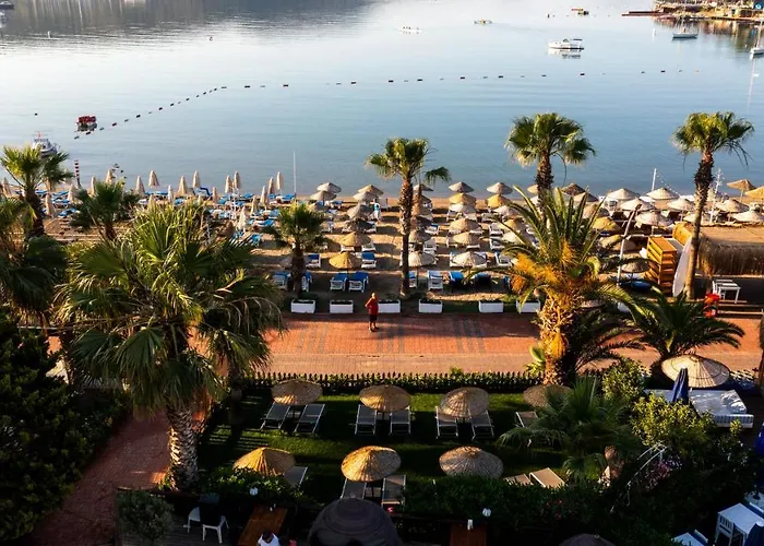 Costa Bitezhan Beach Hotel
