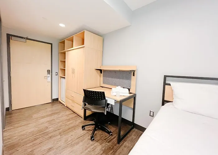 Queen'S University Residence