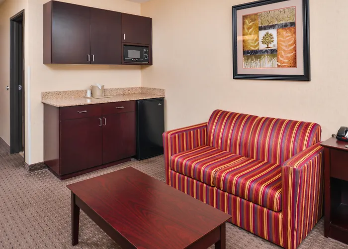 Holiday Inn Express Hotel & Suites Portland - Jantzen Beach By Ihg