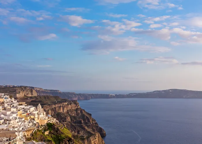 Cosmopolitan Suites - Small Luxury Hotels Of The World Fira 