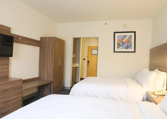 Holiday Inn Express By Ihg
