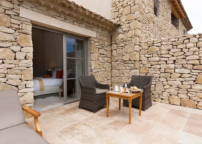Mas des Herbes Blanches Hôtel&Spa – Relais&Châteaux