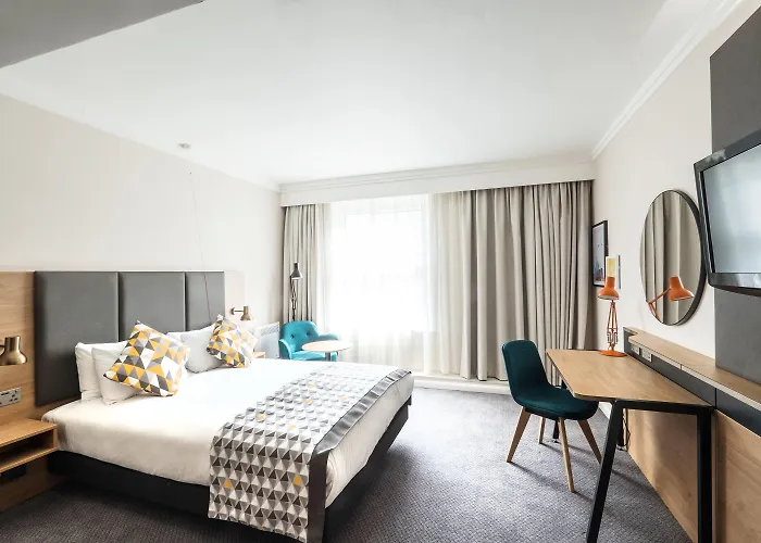 Holiday Inn Farnborough By Ihg