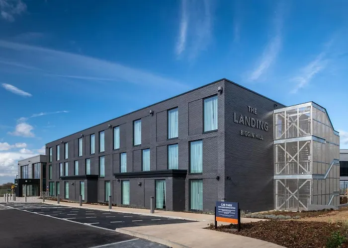 The Landing Hotel