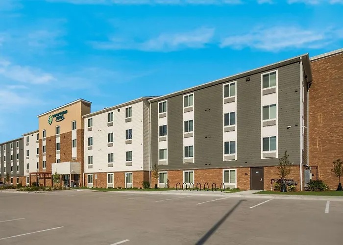Woodspring Suites Milwaukee - Menomonee Falls
