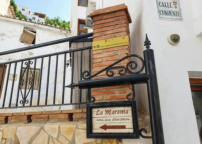 Casa Canillas - For Solo Travelers Or Small Groups Of 4 To 6 People
