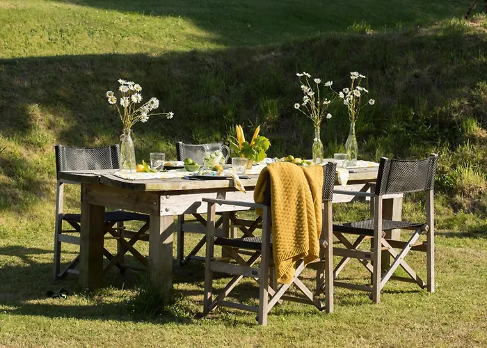 Rame Barton Guest House And Pottery