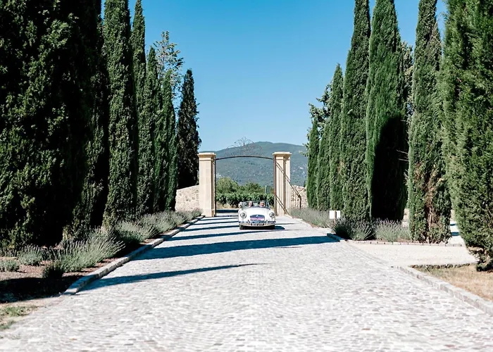 Château Saint-Pierre de Mejans