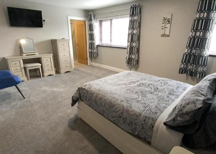 Johnny Murphy'S Guest Rooms