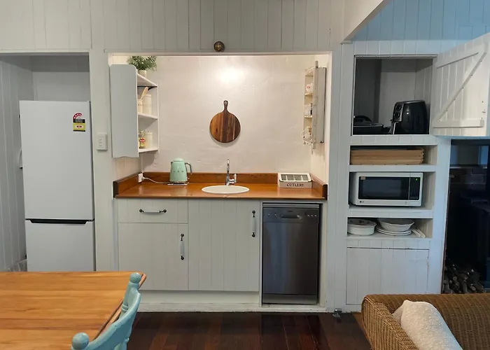 Noosa Hinterland Escape