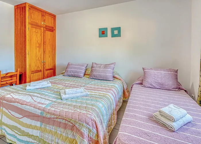 Ochomin Hostel