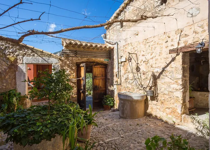 Finca Es Castell Binibona
