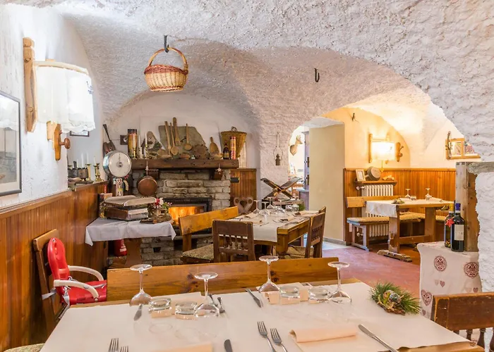 LA PLACETTE - Albergo diffuso e trattoria Usseaux