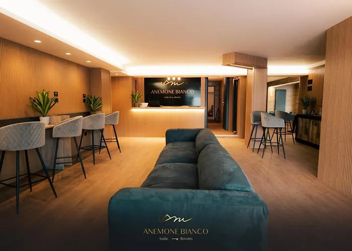 Anemone Bianco Suite Rooms