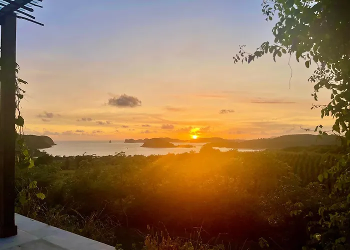 Lobster Bay Lombok Hotel Awang