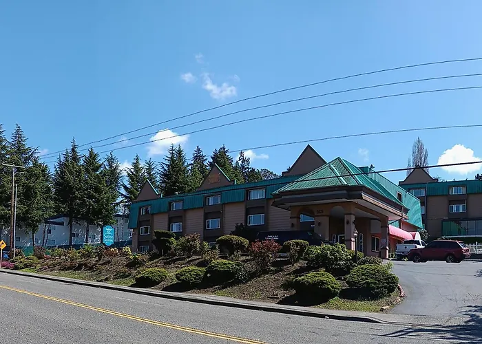 Sutton Suites Hotel