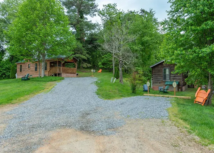Engadine Inn And Cabins