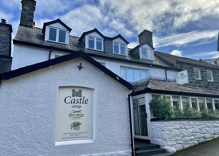 Castle Cottage Inn