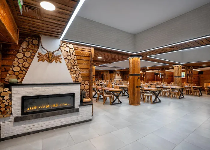 Complex Turistic Casa Romaneasca Călimăneşti