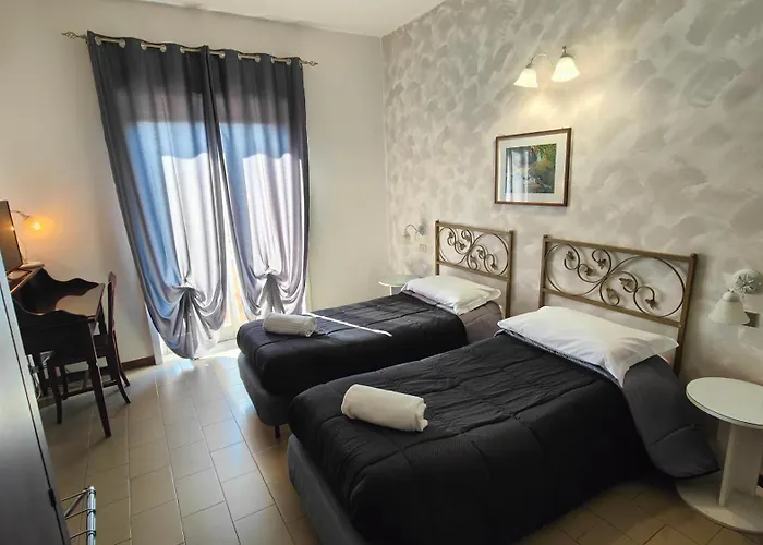 Tk Hotel - Ex Ares