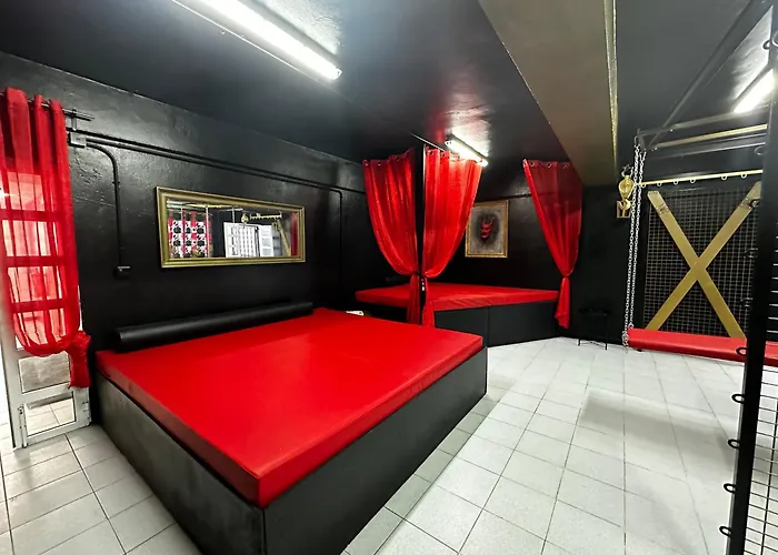 Paradise Resort - Fkk Swinger & Nudist Couples Only Maspalomas 