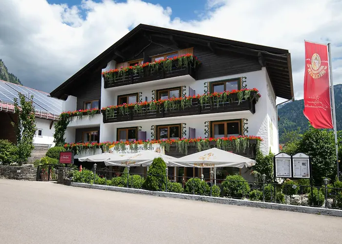 Hotel Restaurant Amadeus - inclusive Skipass und vieles mehr