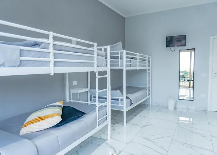 Hostel Partenope