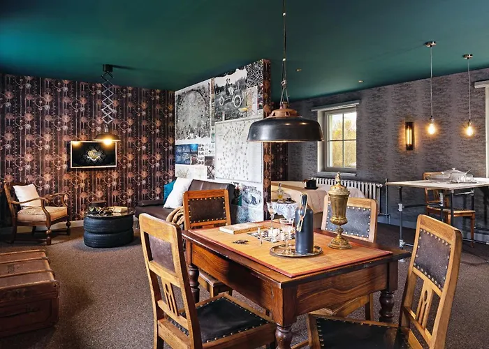 Weltraumbahnhof Rautenkranz - Steampunk Hotel Muldenhammer