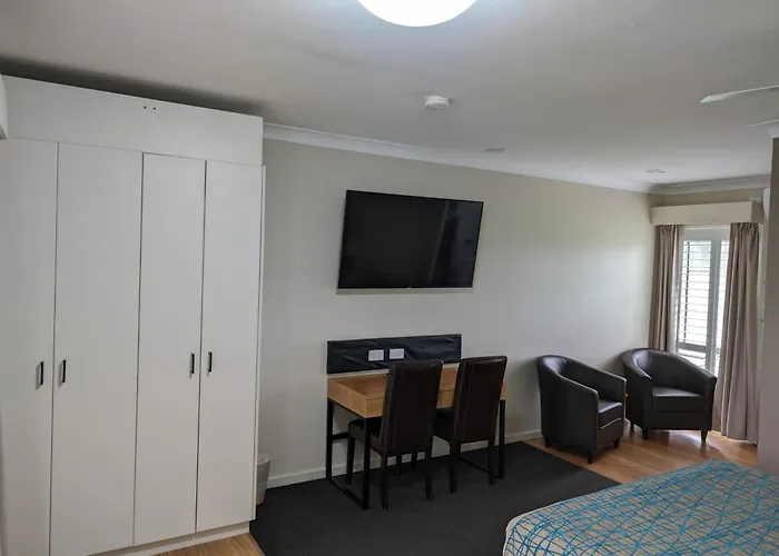 Australian Homestead Motor Lodge