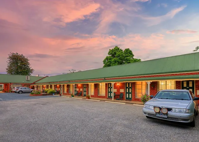 Elms Motor Inn