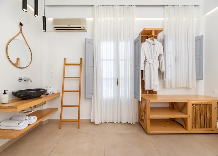 Hotel Thira