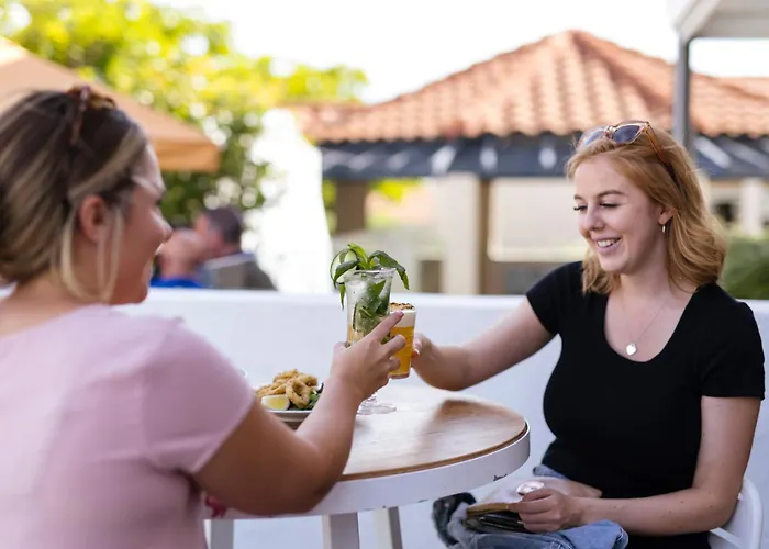 The Marina Hotel - Mindarie