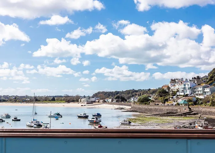 The Moorings Hotel & Restaurant