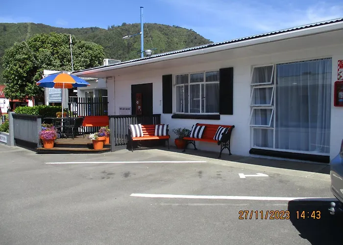 High Street Living Motel