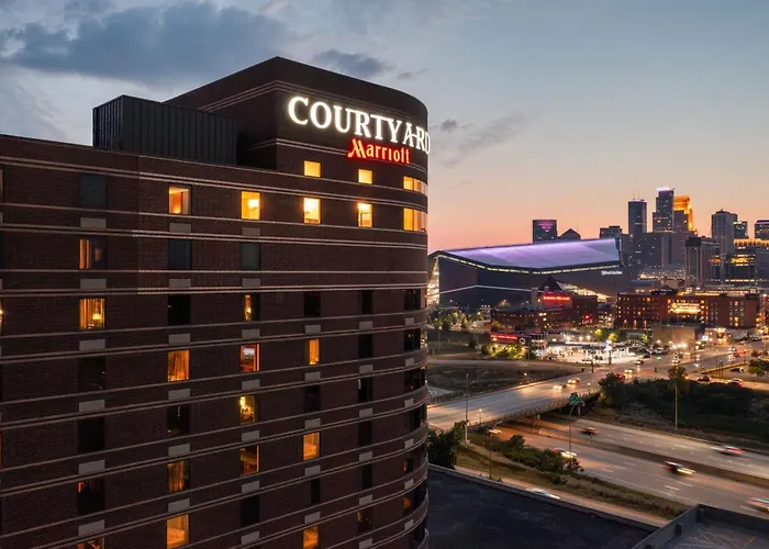 Courtyard By Marriott Minneapolis Downtown