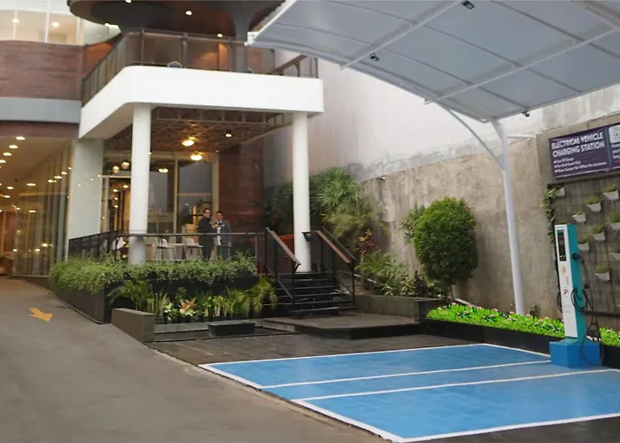 Luminor Hotel Purwokerto By Wh
