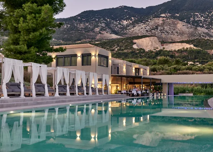 Celestial All Suites Afrato