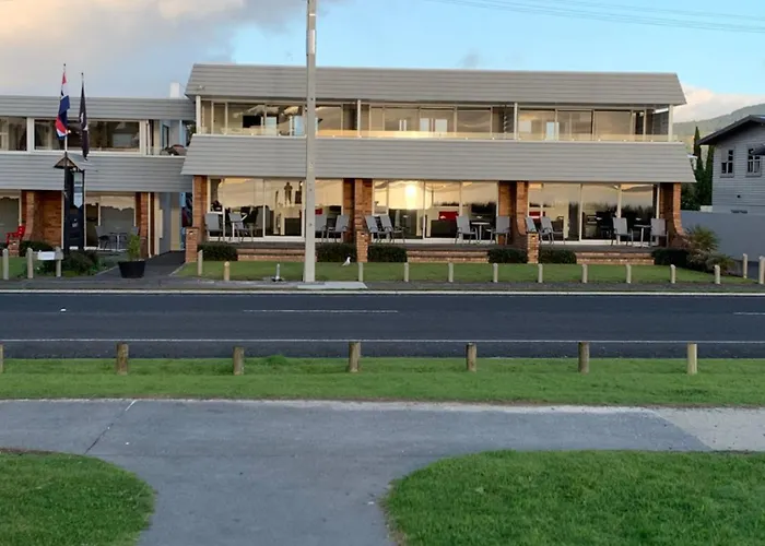 The Oceanside Motel Whitianga