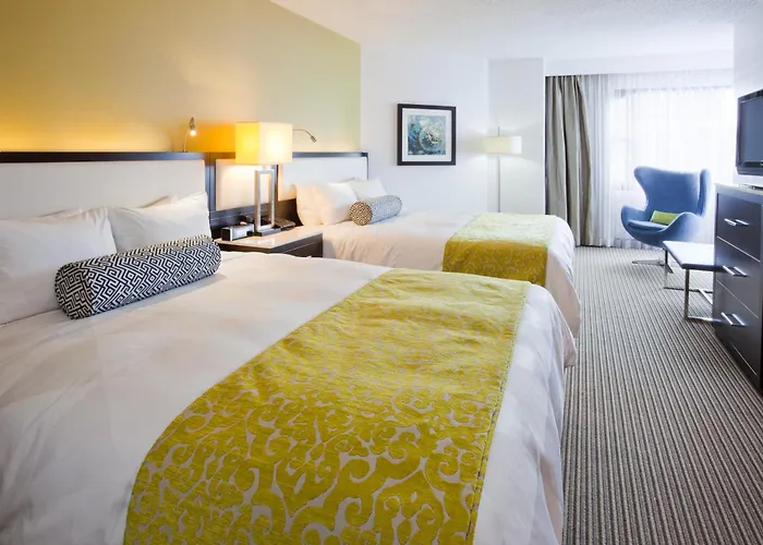 Hollis Halifax - A Doubletree Suites By Hilton