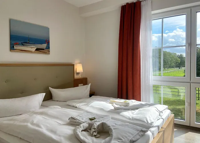 Friesenhof Hotel-Restaurant-Reitanlage Trassenheide