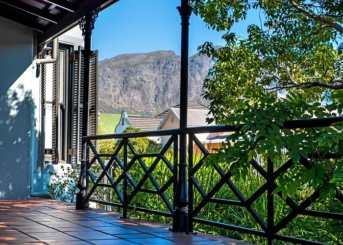 La Fontaine Boutique Hotel By The Oyster Collection Franschhoek